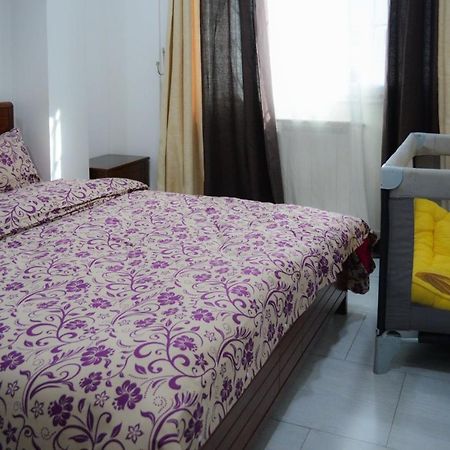 Hostel Les Pins Alger Bagian luar foto