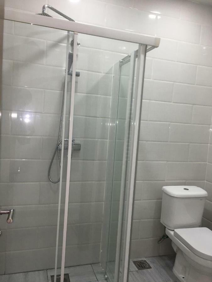 Hostel Les Pins Alger Bagian luar foto