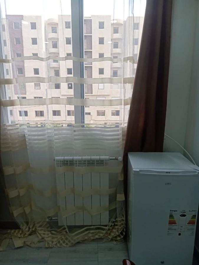 Hostel Les Pins Alger Bagian luar foto
