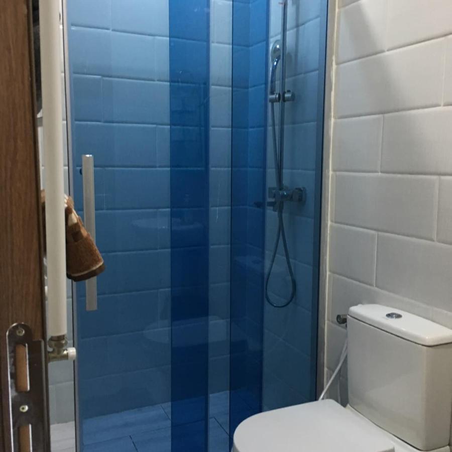 Hostel Les Pins Alger Bagian luar foto