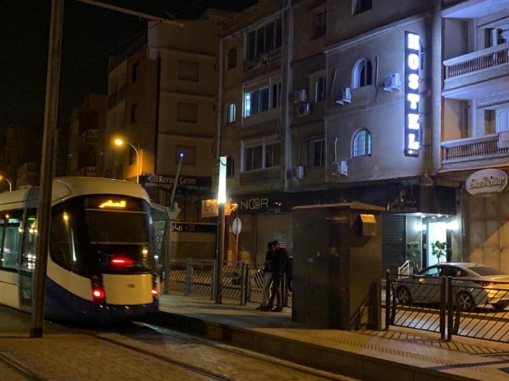 Hostel Les Pins Alger Bagian luar foto
